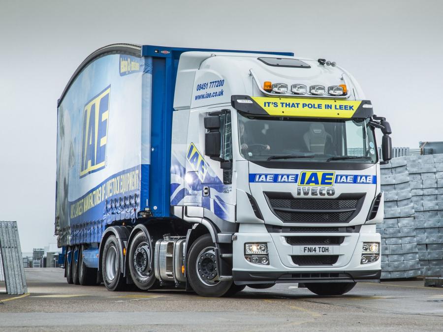  Iveco EcoStralis Hi-Road 460 6x2 2013 года  (UK) (фото 3 из 9)